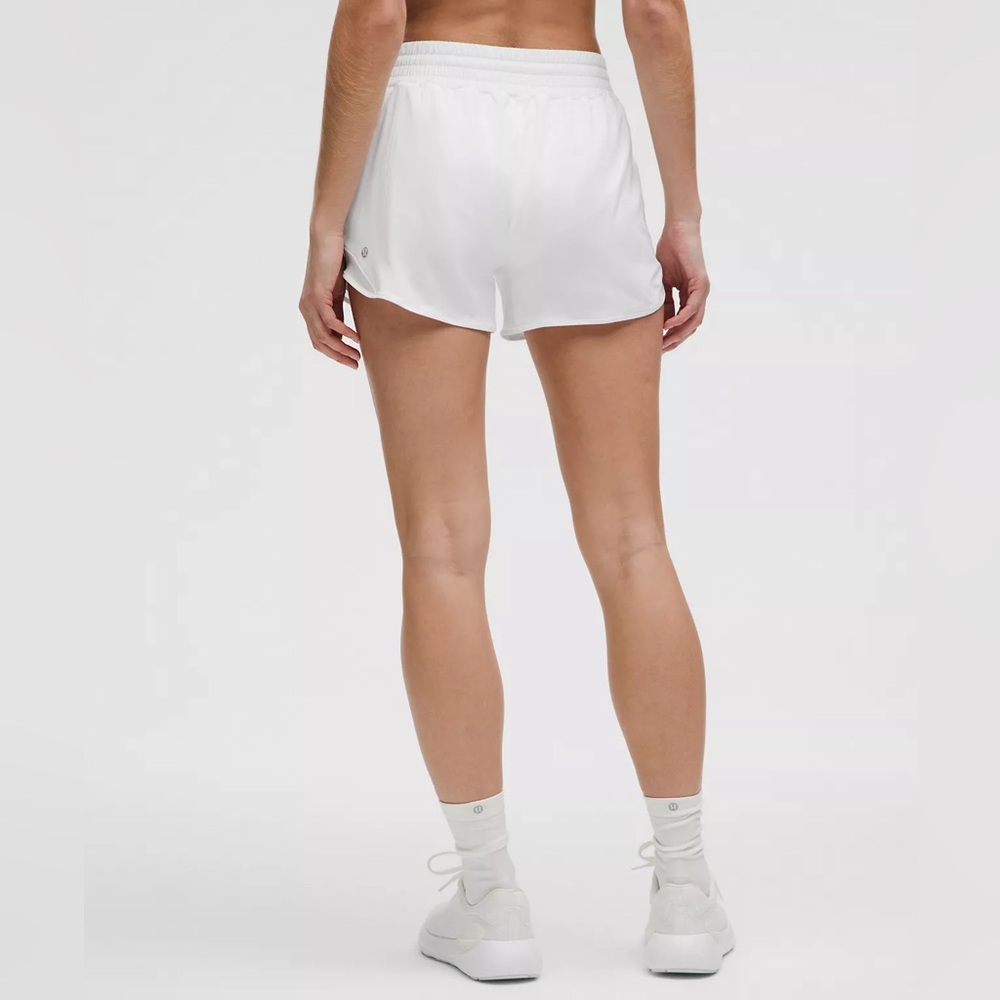 Lululemon hotty hot high rise short 4” lined - bone - size 6 - Picture 2 of 16